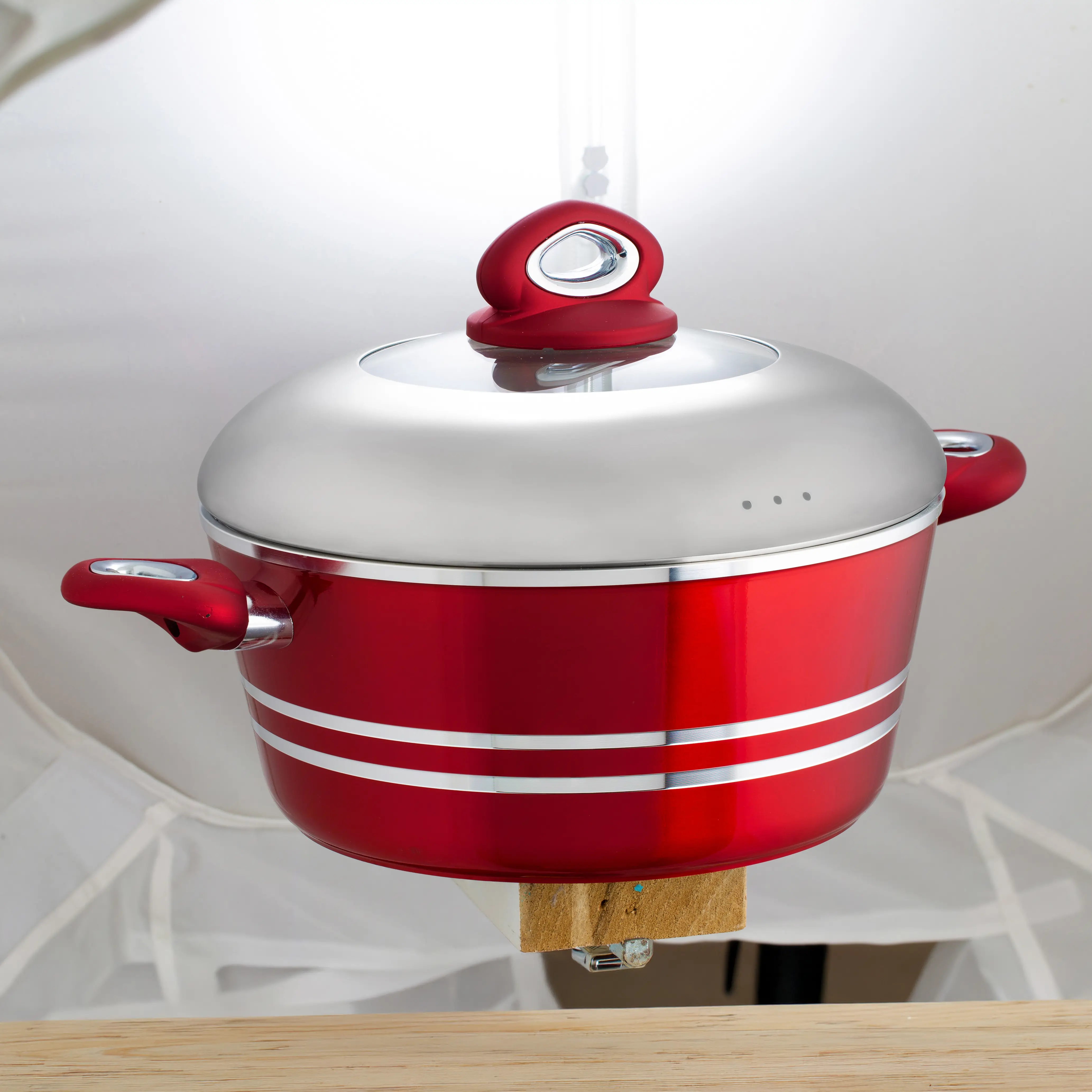 Red cooking pot from a top clipping path provider.
